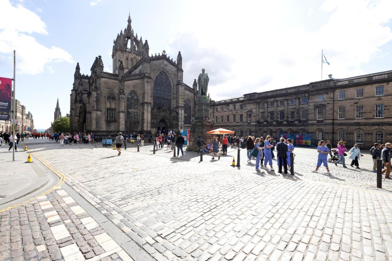 Joivy Homely Apt By St Giles With Desk Edinburgh Exterior photo